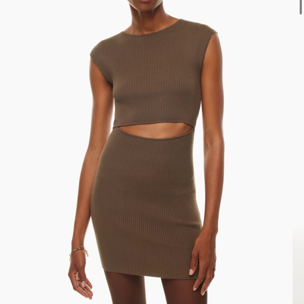 Aritzia dress green size small